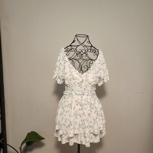 Streetwear Society Ruched White/Blue Floral Layered Romper Medium